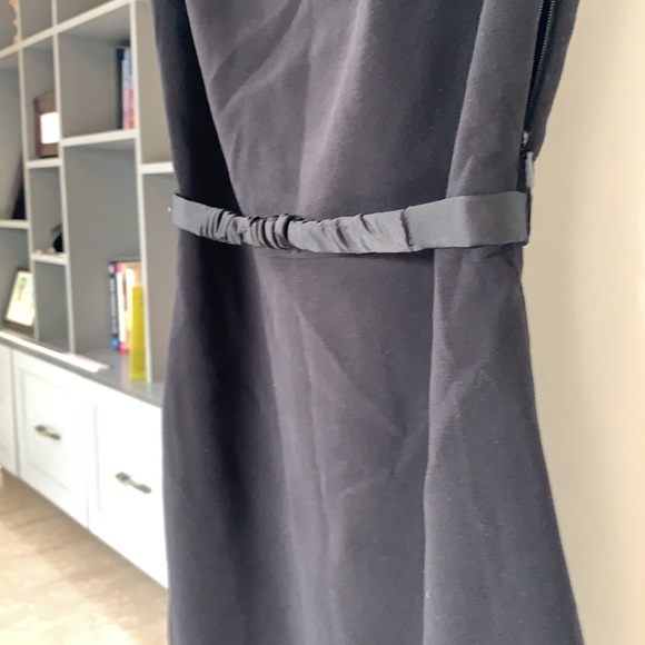 PROMOD Classic Little black dress. knee length. With a satin belt. Zip on side. - Picture 3 of 7
